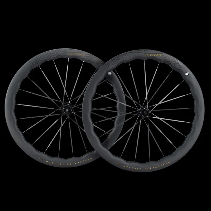 Tukus Wheels : qui sont-ils et pourquoi leurs roues carbone méritent l'attention ?