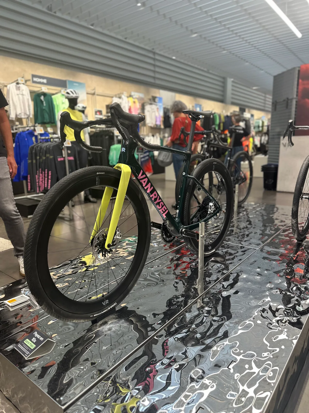 Van Rysel RCR-G : présentation du nouveau gravel race de la marque nordiste