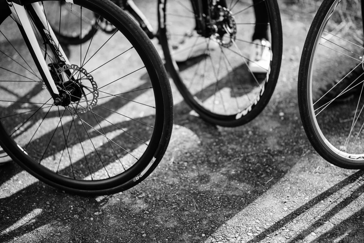 « Mieux vaut des roues haut de gamme qu'un cadre haut de gamme » : vrai ou faux ?